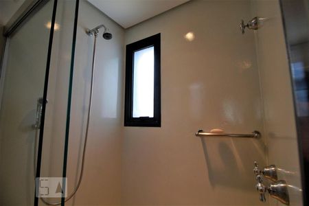 Apartamento à venda com 300m², 4 quartos e 4 vagasChuveiro