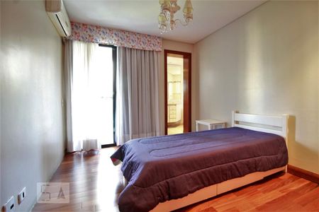 Apartamento à venda com 300m², 4 quartos e 4 vagasSuíte 3