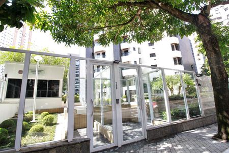 Apartamento à venda com 300m², 4 quartos e 4 vagasFachada