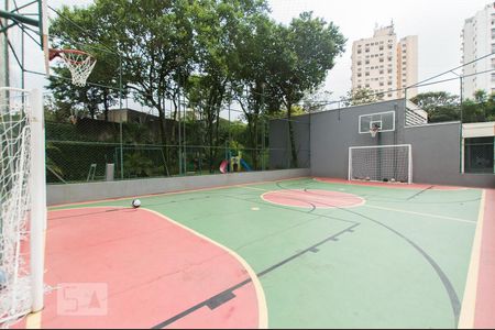 Apartamento à venda com 198m², 4 quartos e 3 vagas Apartamento à venda com 198m², 4 quartos e 3 vagasQuadra