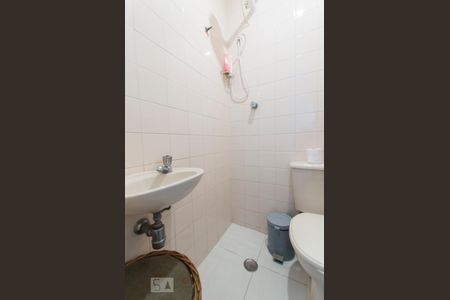 Apartamento à venda com 198m², 4 quartos e 3 vagas Apartamento à venda com 198m², 4 quartos e 3 vagasBanheiro de serviço