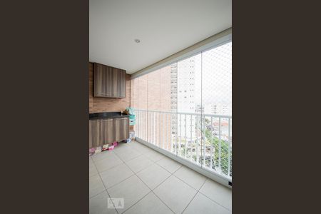 Sacada de apartamento para alugar com 2 quartos, 67m² em Vila Firmiano Pinto, São Paulo