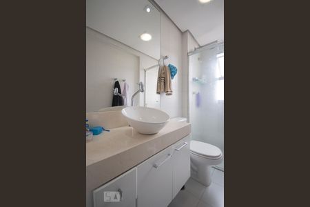 Apartamento para alugar com 67m², 2 quartos e 2 vagasBanheiro