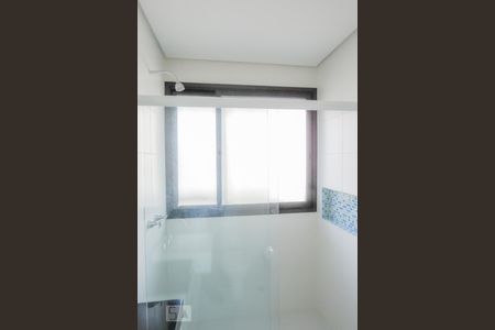 Banheiro suíte  de apartamento para alugar com 1 quarto, 68m² em Vila Olimpia, São Paulo