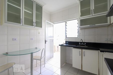 Apartamento à venda com 127m², 4 quartos e 3 vagasCozinha