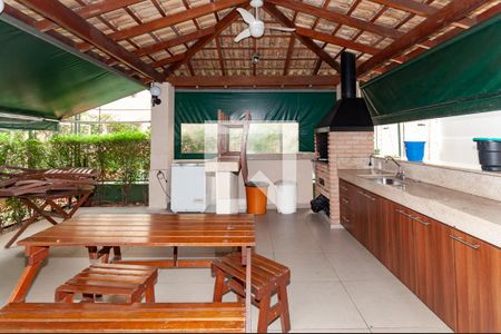 Apartamento para alugar com 43m², 2 quartos e sem vagaÁrea comum - Churrasqueira