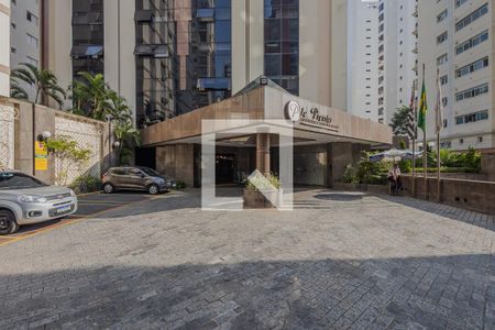 Apartamento à venda com 115m², 2 quartos e 2 vagasEntrada
