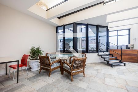 Apartamento à venda com 115m², 2 quartos e 2 vagasPiscina