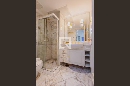 Apartamento à venda com 115m², 2 quartos e 2 vagasBanheiro