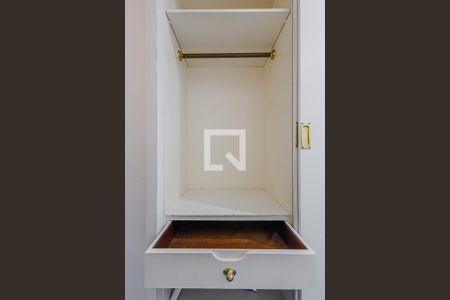 Apartamento à venda com 115m², 2 quartos e 2 vagasCloset da suíte