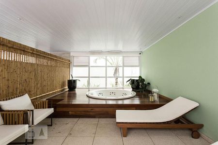 Apartamento para alugar com 38m², 1 quarto e 1 vaga Apartamento para alugar com 38m², 1 quarto e 1 vagaOfuro