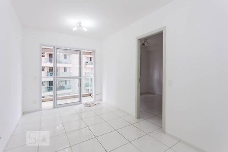 Apartamento para alugar com 38m², 1 quarto e 1 vagaSala