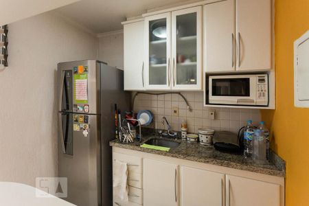 Cozinha de apartamento à venda com 1 quarto, 35m² em Vila Uberabinha, São Paulo