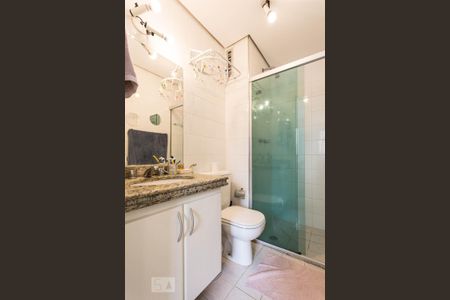 Banheiro da suíte de apartamento à venda com 1 quarto, 35m² em Vila Uberabinha, São Paulo