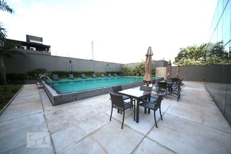 Studio à venda com 62m², 1 quarto e 1 vagaPiscina 