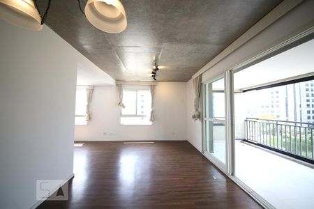 Sala  de kitnet/studio à venda com 1 quarto, 62m² em Cidade Monções, São Paulo