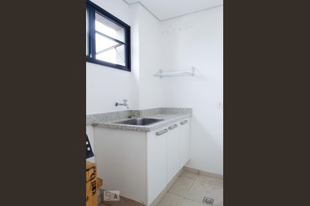 1º piso - despensa de apartamento à venda com 1 quarto, 110m² em Cambuí, Campinas