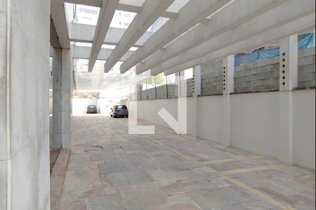 Apartamento à venda com 200m², 3 quartos e 2 vagasLateral do edifício