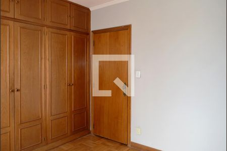 Apartamento à venda com 200m², 3 quartos e 2 vagasQuarto 2