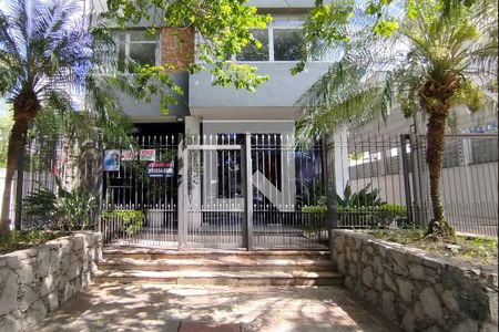 Apartamento à venda com 200m², 3 quartos e 2 vagasFachada e placa