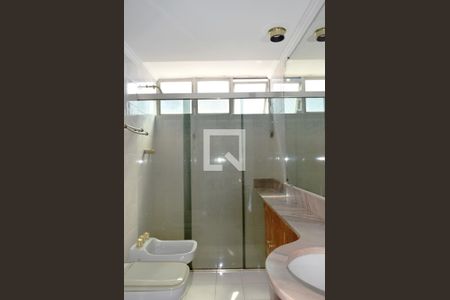 Apartamento à venda com 200m², 3 quartos e 2 vagasBanheiro