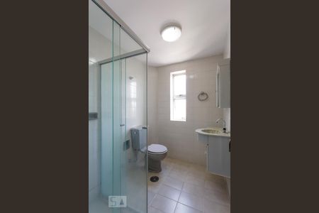 Banheiro de apartamento para alugar com 3 quartos, 92m² em Parque São Jorge, São Paulo