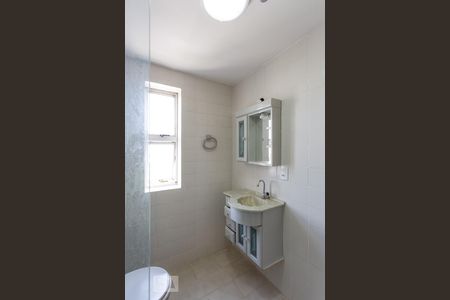 Banheiro de apartamento para alugar com 3 quartos, 92m² em Parque São Jorge, São Paulo