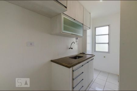 Cozinha de apartamento para alugar com 2 quartos, 67m² em Vila Suzana, São Paulo