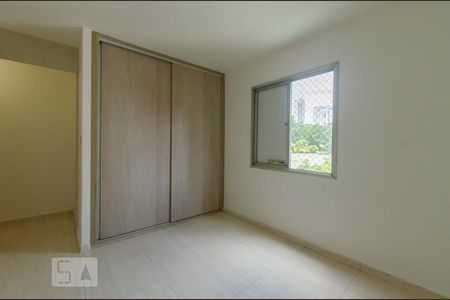 Quarto de apartamento para alugar com 2 quartos, 67m² em Vila Suzana, São Paulo