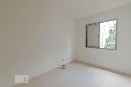 Quarto 2 de apartamento para alugar com 2 quartos, 67m² em Vila Suzana, São Paulo