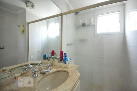 banheiro suíte  de apartamento à venda com 3 quartos, 94m² em Vila Suzana, São Paulo