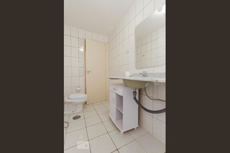Apartamento para alugar com 90m², 2 quartos e 2 vagas Apartamento para alugar com 90m², 2 quartos e 2 vagasBanheiro