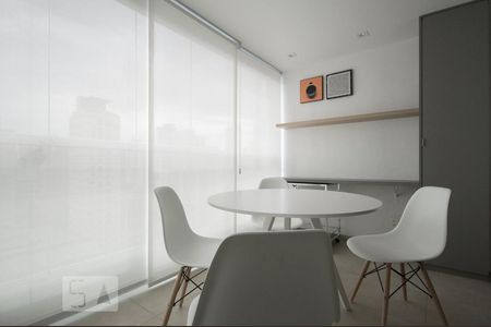 Varanda Gourmet de kitnet/studio à venda com 1 quarto, 37m² em Indianópolis, São Paulo