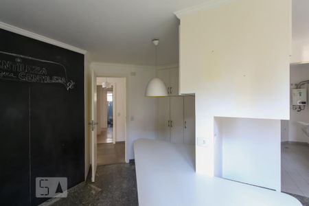 Apartamento à venda com 138m², 3 quartos e 3 vagas Apartamento à venda com 138m², 3 quartos e 3 vagasCozinha