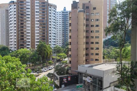 Apartamento à venda com 138m², 3 quartos e 3 vagas Apartamento à venda com 138m², 3 quartos e 3 vagasVista