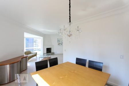 Apartamento à venda com 138m², 3 quartos e 3 vagas Apartamento à venda com 138m², 3 quartos e 3 vagasSala