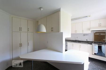 Apartamento à venda com 138m², 3 quartos e 3 vagas Apartamento à venda com 138m², 3 quartos e 3 vagasCozinha