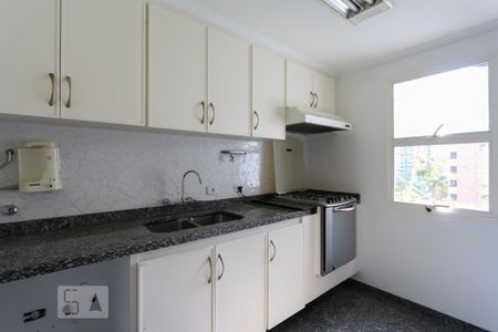 Apartamento à venda com 138m², 3 quartos e 3 vagas Apartamento à venda com 138m², 3 quartos e 3 vagasCozinha