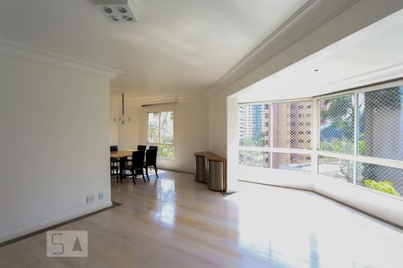 Apartamento à venda com 138m², 3 quartos e 3 vagas Apartamento à venda com 138m², 3 quartos e 3 vagasSala