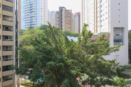 Apartamento à venda com 138m², 3 quartos e 3 vagas Apartamento à venda com 138m², 3 quartos e 3 vagasVista
