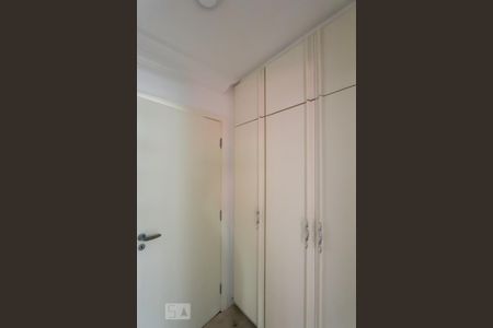Apartamento à venda com 138m², 3 quartos e 3 vagas Apartamento à venda com 138m², 3 quartos e 3 vagasCorredor/Rouparia