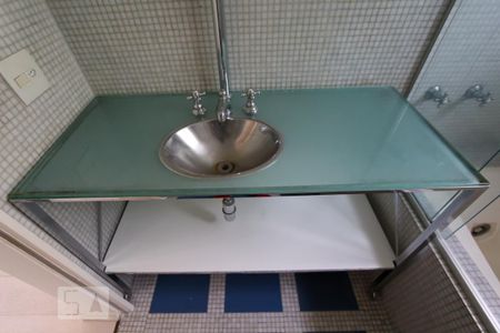 Apartamento à venda com 138m², 3 quartos e 3 vagas Apartamento à venda com 138m², 3 quartos e 3 vagasBanheiro da suíte