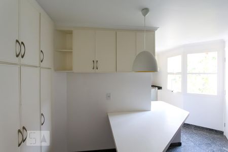 Apartamento à venda com 138m², 3 quartos e 3 vagas Apartamento à venda com 138m², 3 quartos e 3 vagasCozinha