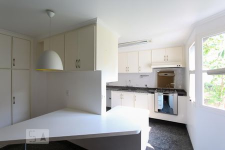 Apartamento à venda com 138m², 3 quartos e 3 vagas Apartamento à venda com 138m², 3 quartos e 3 vagasCozinha