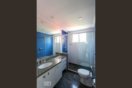 Apartamento à venda com 138m², 3 quartos e 3 vagas Apartamento à venda com 138m², 3 quartos e 3 vagasBanheiro
