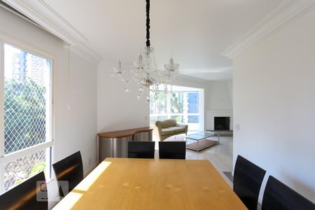 Apartamento à venda com 138m², 3 quartos e 3 vagas Apartamento à venda com 138m², 3 quartos e 3 vagasSala