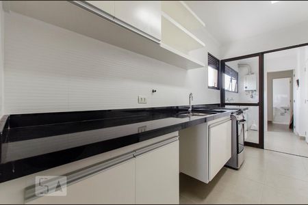 Apartamento à venda com 110m², 3 quartos e 2 vagasCozinha