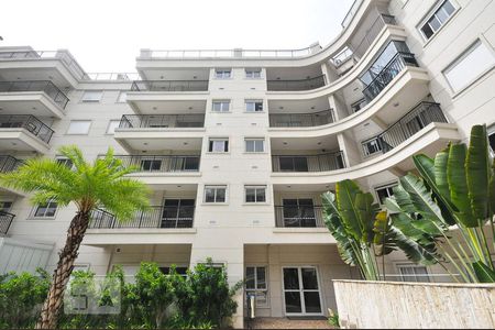 Apartamento à venda com 128m², 2 quartos e 2 vagasfachada