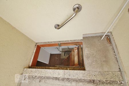 Apartamento à venda com 60m², 1 quarto e 1 vagaEscadas