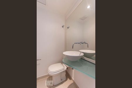 Lavabo de apartamento para alugar com 2 quartos, 91m² em Vila Madalena, São Paulo